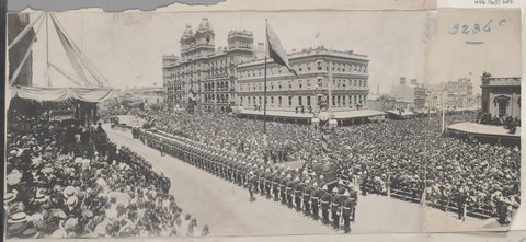 Panoramic view of Spring and Bourke Streets on Proclamation Day, 1901