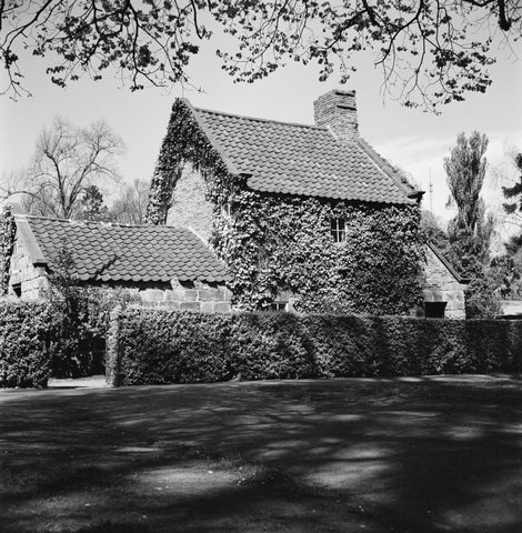 Collection of negatives showing Melbourne streets and surrounds, 1940–50