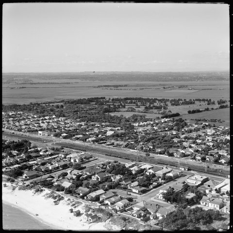 Aerial view of Aspendale looking north west, 1950