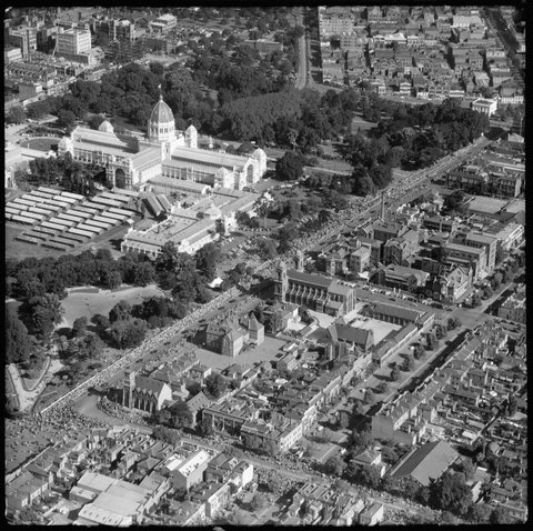 Aerial view of Carlton looking south west, 1954