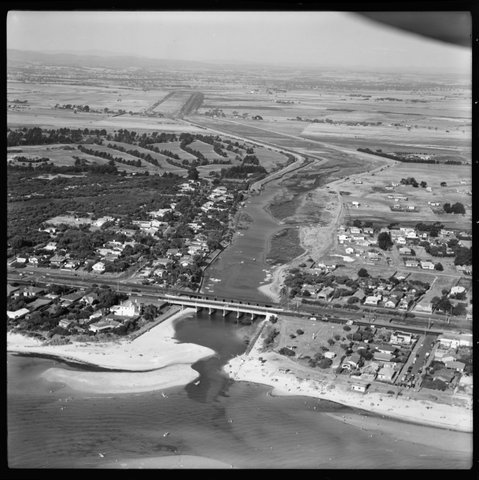 Aerial view of the Patterson River, Carrum, Victoria, looking west, 1950