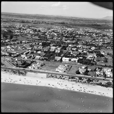 Aerial views of Aspendale looking east and north east, 1950