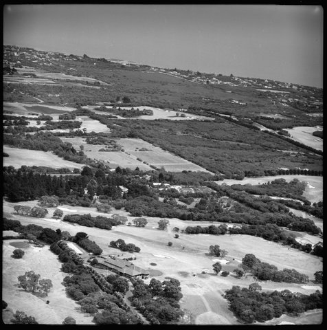 Aerial view of golf links, Beaumaris, Victoria, looking south towards Port Phillip Bay, 1951