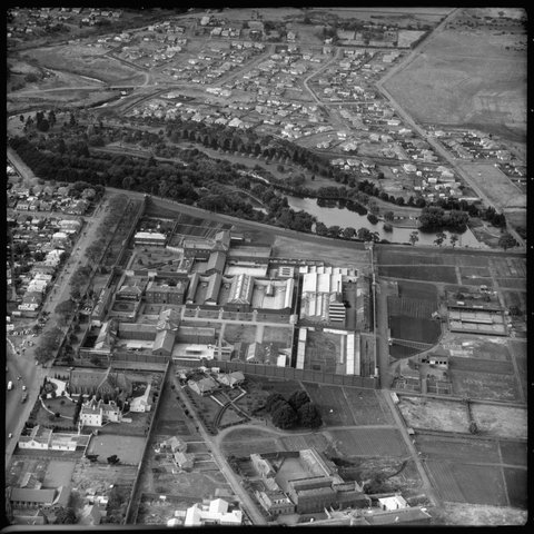 Aerial views of former Pentridge Prison, Coburg, looking south and north, 1950