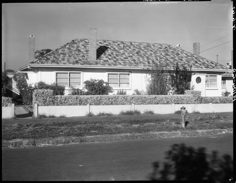 Housing Commission of Victoria homes in Brunswick, including Kitchener St., Albion St. and Curtin Ave, 1947