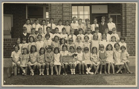 Kew School, Grade IVb, c. 1940