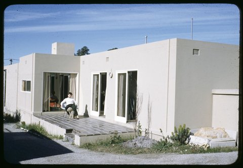 House. 141 Belford Rd. Kew, Melb. Vic. John & Phyllis Murphy. 1954