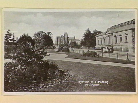 GISBORNE ST. & GARDENS MELBOURNE, c. 1910