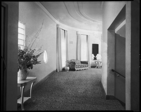 Time Theatre, operated by Hoyts, 449 Whitehorse Road, Balwyn - interior views, c. 1941