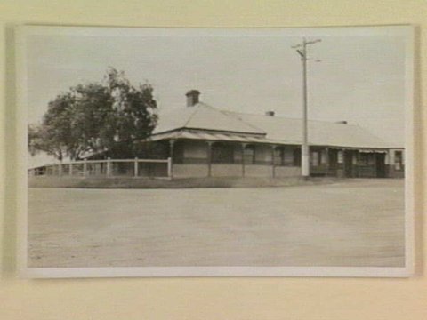 The Yarra Flats Hotel near Melbourne, Vic. an old landmark built about 1873, 1914–41