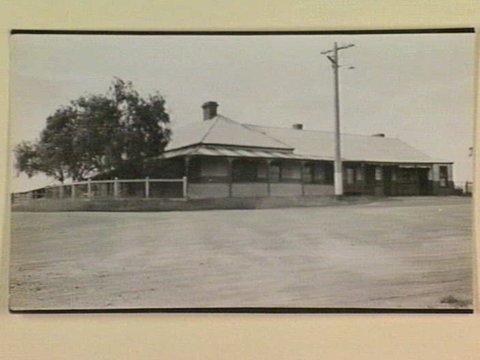 The Yarra Flats Hotel near Melbourne, Vic. an old landmark built about 1873, 1914–41