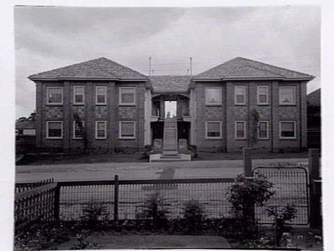 Block of flats in Toorak, by Coates, 1937