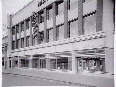 Exterior, Wakes Mail order store, 493-97 Swanston Street, Melbourne, c. 1940