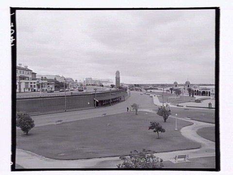 Esplanade St. Kilda looking towards Luna Park St. Kilda, 1952
