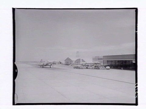 Essendon Aerodrome, Essendon, 1953