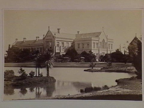 Melbourne University, 1872–76