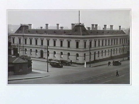 Police Headquarters on block site between MacKenzie & Latrobe Streets Melbourne, as at present, c. 1939
