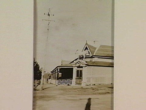 Whitehorse Inn, Box Hill, 1930–33