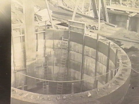 Construction site of the Chapel Street Bridge, Prahran, 1922