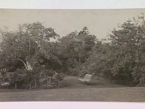 Ardoch, home of Mr. Frank Tate, Director of the Education Dept. Dandenong Road, East St. Kilda, 1910–20