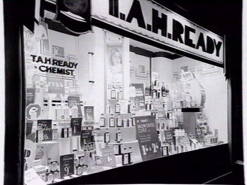 T.A.H. Ready Chemist, 74-76 Victoria Street, Richmond - shopfront, 1937–43