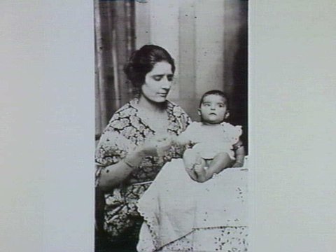 Anastasia Manjos (nee Amonis) with her first child, Mary in Australia 1921-22, (Melbourne), 1921–22