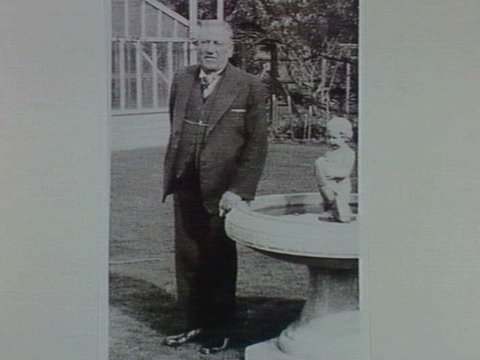 Peter Callil in old age at Drake St., Elwood, early 1940s
