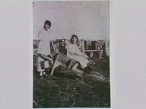 Women of the Batrouney family at the farm in Doncaster, 1910