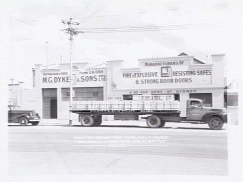 Exterior of M. G. Dyke and Sons Pty. Ltd., Safes, 542 Bridge Road, Richmond, c. 1945