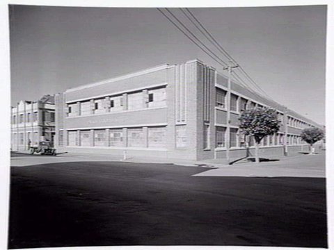 Exterior of Davies Coop & Co. Ltd., 625 Swanston Street, Carlton, c. 1947