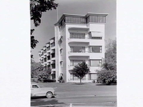 Exterior, "Newburn" flats, designed by Frederick Romberg & Mary Turner Shaw, 30 Queens Road, Melbourne, c. 1951