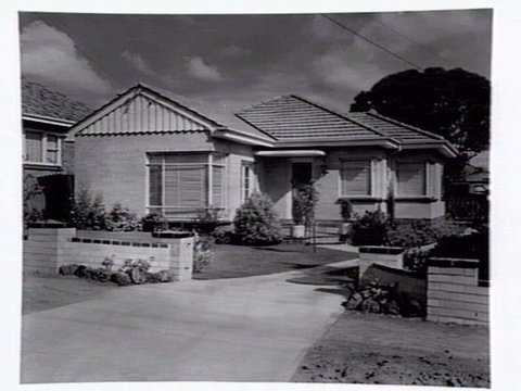 Private residence, Marshall (name of owner?) Chadstone Road, East Malvern, c. 1953