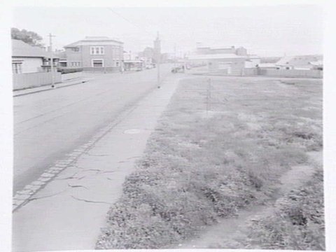 Empty paddock on N.W. corner of Whitby St. and Melville Rd., Brunswick West, 1947