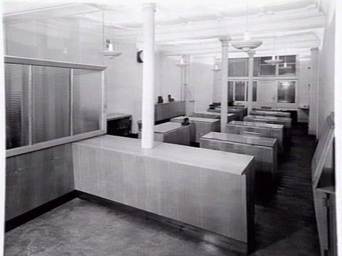 J. E. Hunt and Co., tobacco merchants, 28-30 Queen St, 1948
