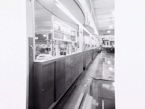Cosmetics counter, The Mutual Store, 256 Flinders St., Melbourne, 1948