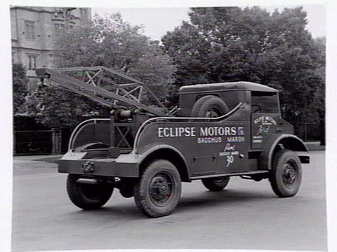 Eclipse motors, Bacchus Marsh. Tow truck outside Queens College, Melbourne University, College Cresc., Carlton, 1949