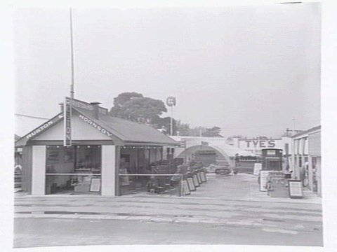 Rusden & Hornsby (Aust) Pty. Ltd. pavilion showing diesel engines, Royal Melbourne Show, c. 1950