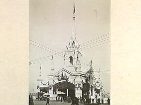 Flinders Street Station corner, c. 1901