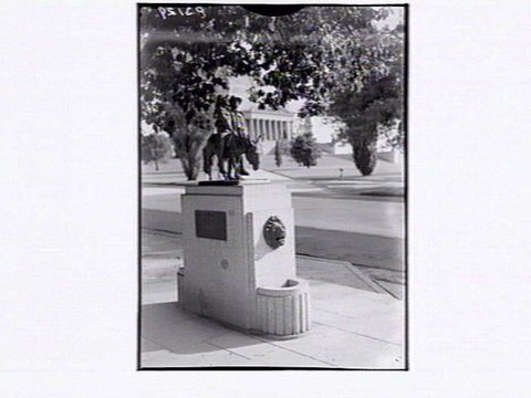 Man with the Donkey Memorial, Melbourne, 1948