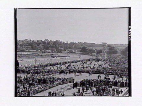 Bird's-eye view of Flemington Racecourse, c. 1946