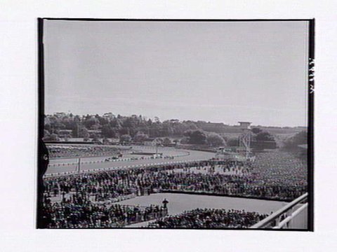 Bird's-eye view of Flemington Racecourse, c. 1946
