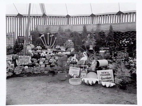 W.C. Carter of Murrumbeena displays for Garden Week 1941