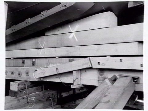 Launching gear at Johnson's Tyne foundry, Yarra Bank, South Melbourne, c. 1943
