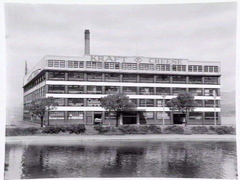 Kraft factory at Riverside Ave., South Melbourne and Milk Products factory, 1947