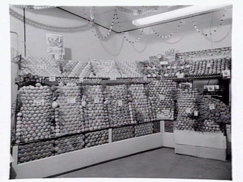Glen Iris Fruit Supply, 1525 High St., Glen Iris, 1949