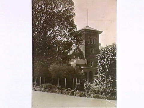 East Melbourne residence, Bishop Court, 1920–40