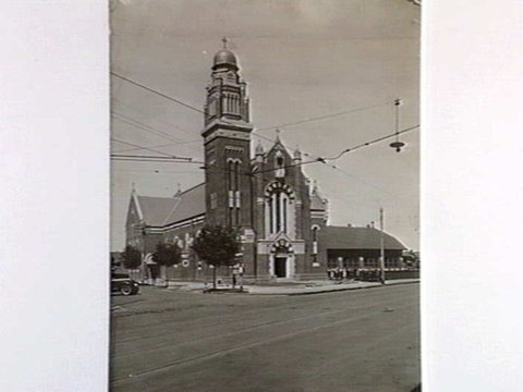 St. Columba Church, Elwood, 1930–40
