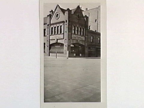 Site of the first Govt Landsale. [Cnr King St. & Flinders Street, Melbourne, Vic.], 1932