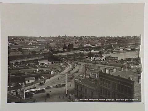 Birds-eye view from foot of Queen St., with old Falls Bridge, 1933