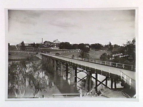 Windsor Bridge, 1933